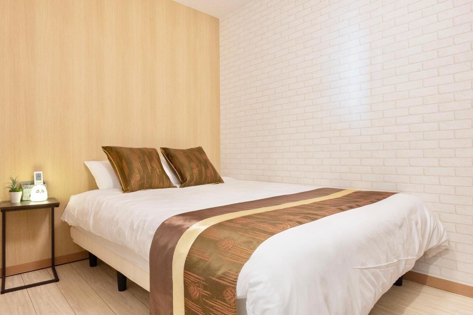 อพาร์ทเม้น Tsudoi 集 - 5 Bed Rooms, Max 11, 2 Bath Rooms, 1hr To Kix, 30min To Namba, 2-bldg Connected Private House โอซาก้า