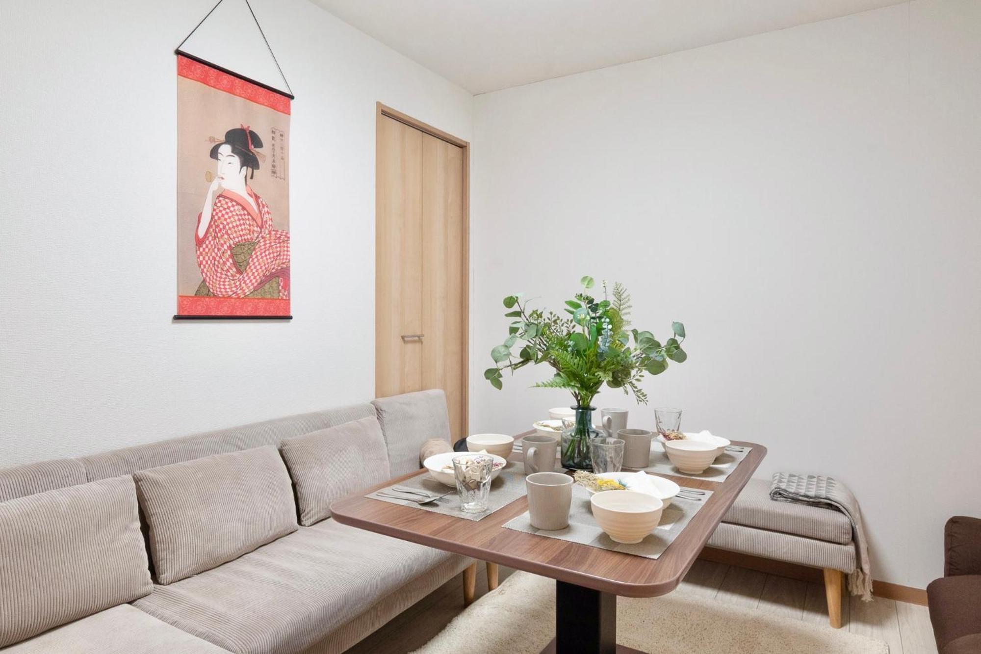 Tsudoi 集 - 5 Bed Rooms, Max 11, 2 Bath Rooms, 1hr To Kix, 30min To Namba, 2-bldg Connected Private House อพาร์ทเม้น โอซาก้า