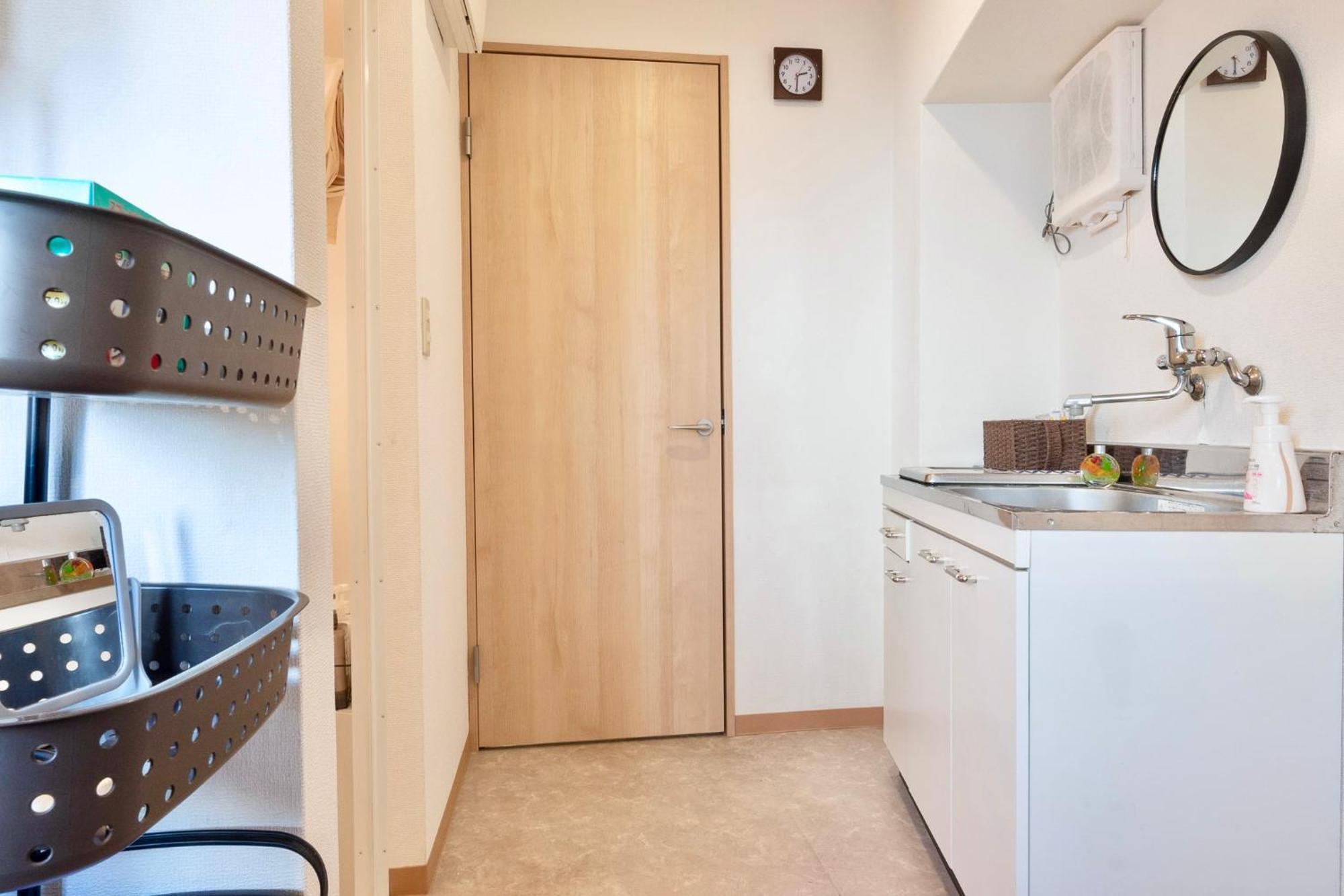 Tsudoi 集 - 5 Bed Rooms, Max 11, 2 Bath Rooms, 1hr To Kix, 30min To Namba, 2-bldg Connected Private House * โอซาก้า