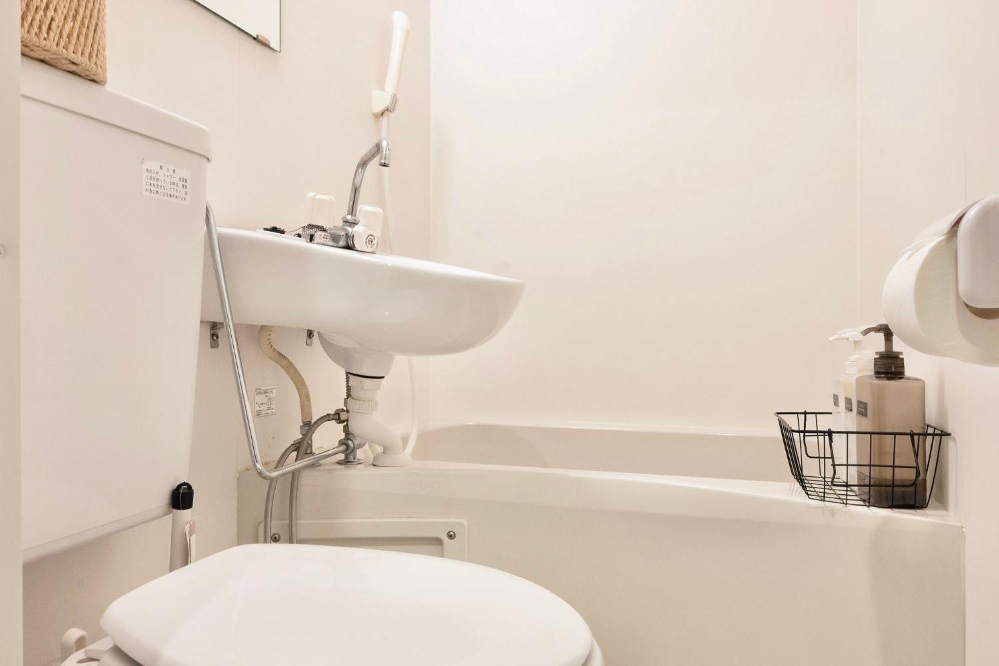 Tsudoi 集 - 5 Bed Rooms, Max 11, 2 Bath Rooms, 1hr To Kix, 30min To Namba, 2-bldg Connected Private House * โอซาก้า